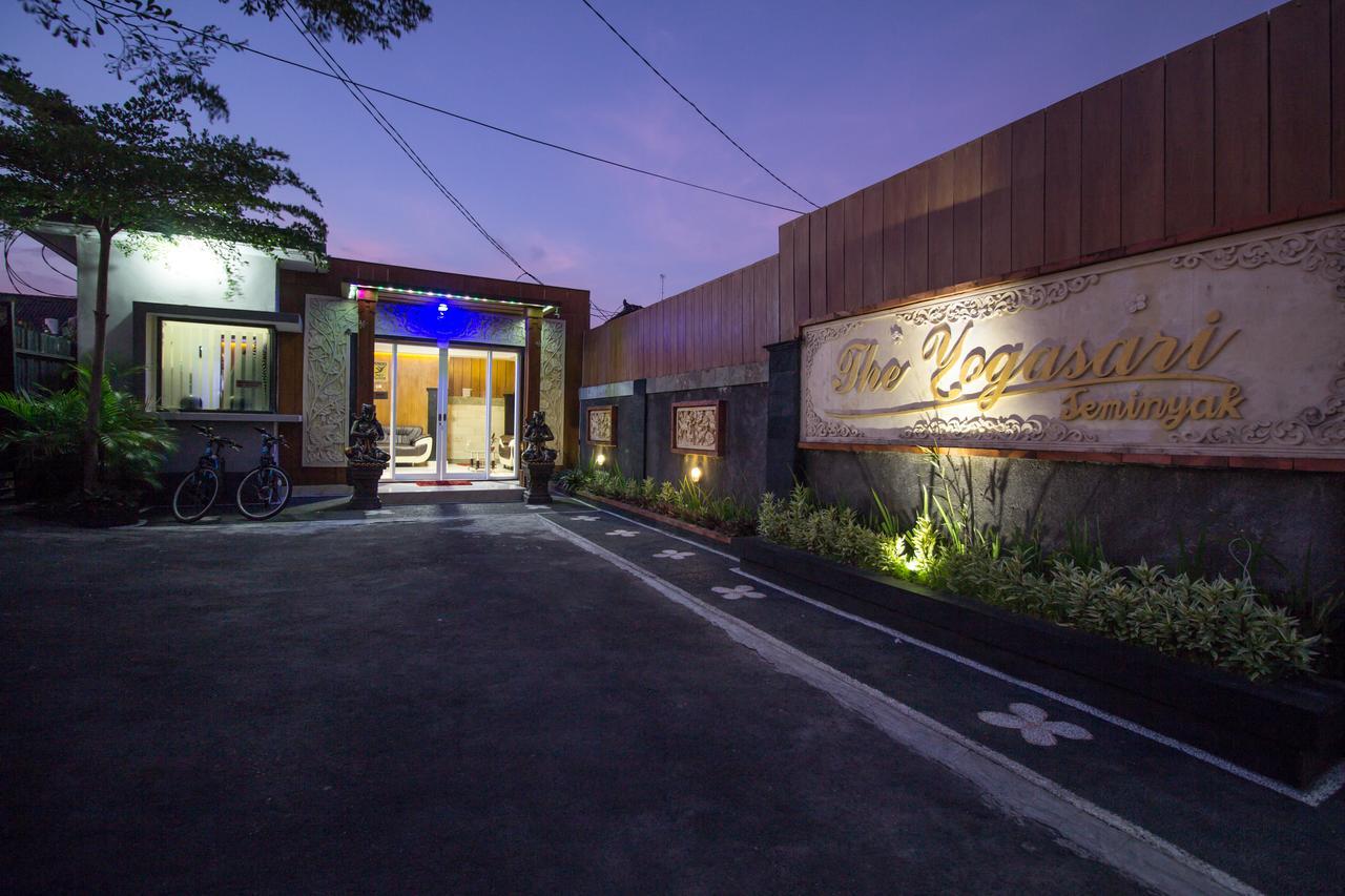 Готель The Yogasari Seminyak Екстер'єр фото