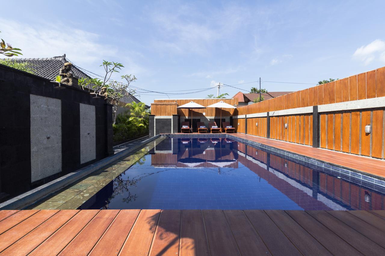 Готель The Yogasari Seminyak Екстер'єр фото