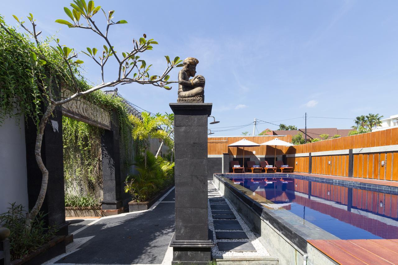 Готель The Yogasari Seminyak Екстер'єр фото